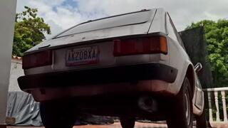 Dalilah accelerates the sizzling Fiat 147