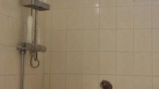 SSBBW Shower Ride – Realistic Dildo & Dripping Body