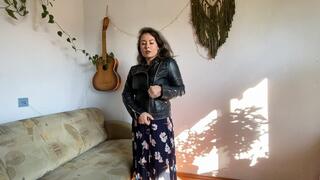 zippering leather jacket