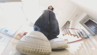 6K bingbing Smelly sneaker fetish 360VR