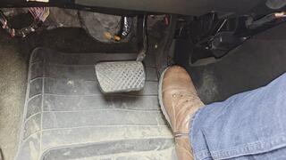 Work trip in guess boots 2