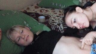 POKING A FINGER IN SEXY BELLY BUTTON BB