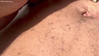 BellyButton Under Attach to the beach - Belly ABS Muscles Fetish - Lamuland