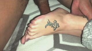 Multiple Cumshot Extreme Footjob