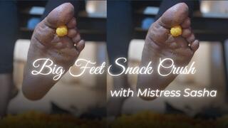 CRUNCH TIME : Mistress Sasha’s Big Feet Snack Smash