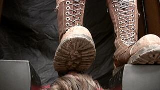 Floor-face crushed under punk 18 yo girl in dirty high boots (part 2 of 5), flo083x 1080p