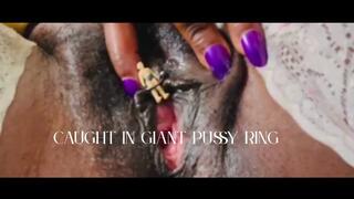 Trapped In Giant Pussy Ring - Ebony Unaware Giantess