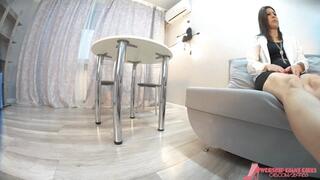 He was under their thumb, literally - 4K