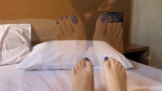 Goddess Lohan - Worship and Suck My Toes with Devotion