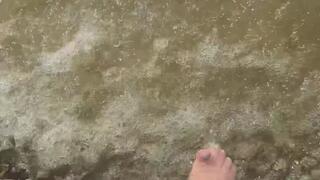 Beach Toes or Lake Toes – Which Do You Prefer?