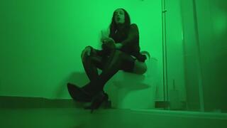 Farting Giantess
