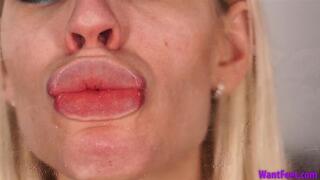 Plumb Lips to Glass - ASMR - HD MP4