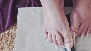 Scratching and Clawing your Cock