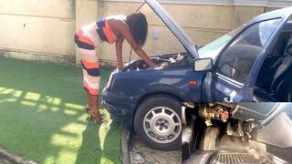 Ebony Queen Completely STRANDED Before The Big Party