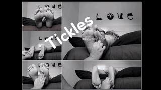 Hydration and Tickles! with Dolce Amaran & Curve_DreamRJ - TICKLES - BBW - SOLES - WIGGLING TOES - LAUGHTER