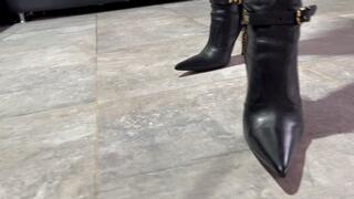 Addicted to my jeans by Kalinda