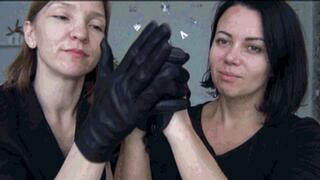 Do you want to cum in leather gloves e