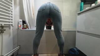 Hair washing routine in tight jeans