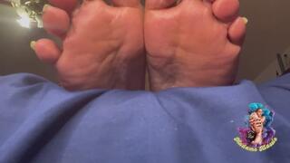 Myss Klassie Day 2 Firework Feet Candy (original audio)