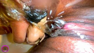 Giantess Cirilla - Golden Gift