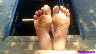 Elegant Highly Arched Soles - HD MP4