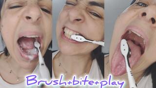 Brush+bite+play!