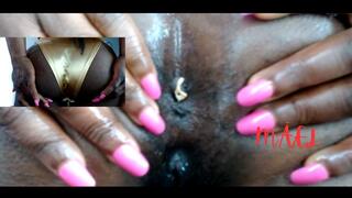 Tiny Intruder Got Stuck Head First In Anal Vore - Unaware Giantess Ebony Ass Fetish