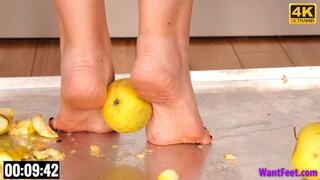 Kathleen Apple Crush - 4K MP4