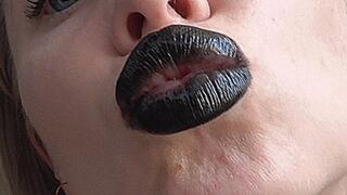 Black shiny lips will drive you crazy! MP4