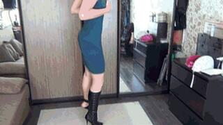 GIRL WITH WEAK LEFT LEG WALK ON CRUTCHES