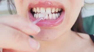 I play with my teeth and tongue