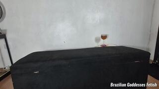 Giant Ebony Releasing Stinky Farts After Coming Home From The Gym - Thammy BBW - Full Video