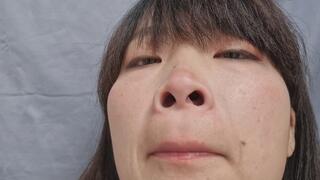 Sneezing , Nose fetish