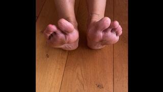 Ariel reverse foot gagging