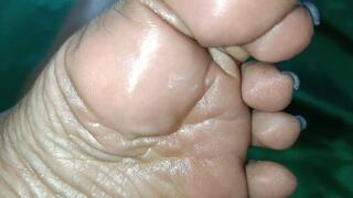 She loves her feet, her soles, her toes so much that she likes them so close (2)