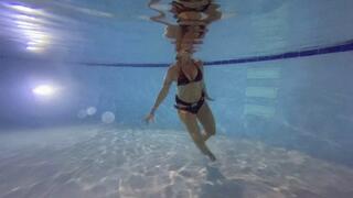 Carissa in her custom old school weight belt part 2