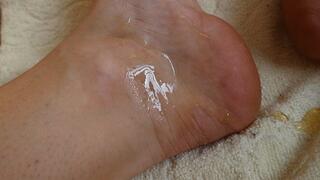 Ankle Heartbeat with Honey