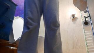 Rushing tô the toilet and close up of wiped clean asshole