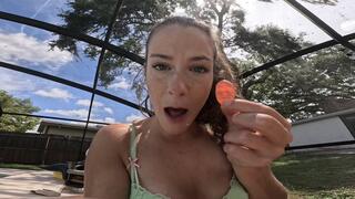 Devouring Tiny Gummy Heads with Giantess Nathalia