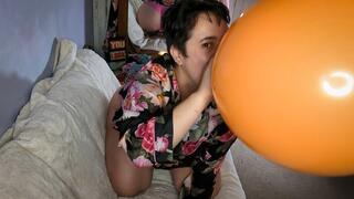 Popping Balloons with Ass B2P Dirty Feet Tuf-Tex 17 Inch Balloons with Thick Ass