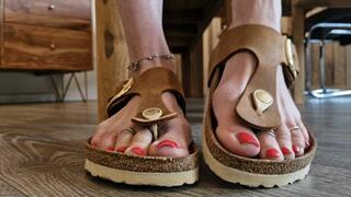Toeplay with beautiful feet and Birkenstock Gizeh Big Buckle