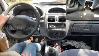 Lou drives with 4 differents shoes - PIP shoulder