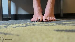 MISS WALKERS FLEXIBLE TOES