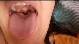 Do you dare to look into the insides of this Giant Woman?