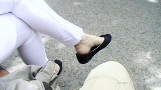 White jeans and flats 2