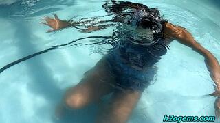 Moana Jean Shorts Massage (Full Video)