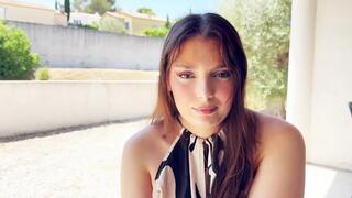 Sabryn, 24 years old, nursing assistant in Marseille!