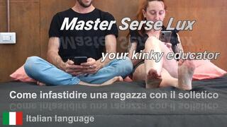 How to bother a girl with tickling - Come infastidire una ragazza con il solletico