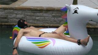 Brat Girls Humiliate The Gimp (MP4 HD)