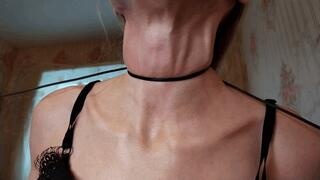 A seductive game with the throat